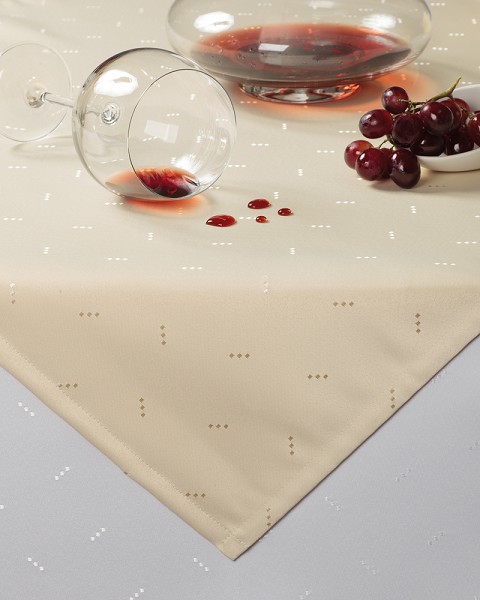 Tischdecke mit Glanzpunkten Tischdecke mit Glanzpunkten